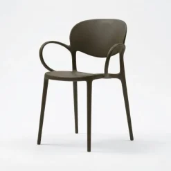 Sedia impilabile con braccioli Abby - Connubia